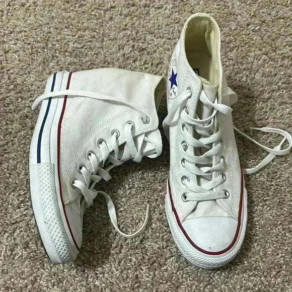 Converse - Picture 1 of 6